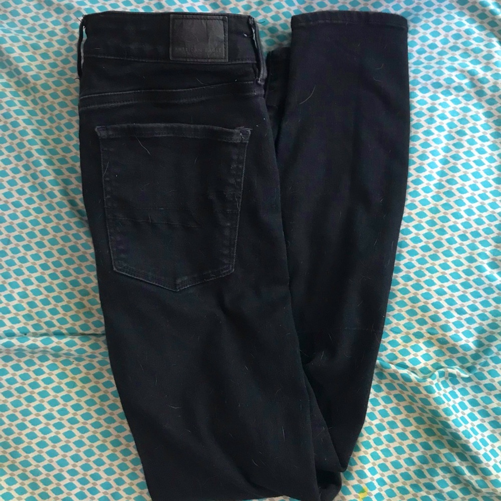 American Eagle Holy jeans
